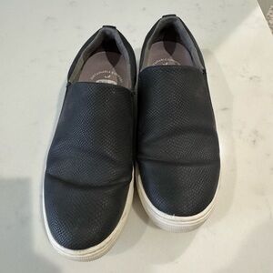 Dr. Scholl’s Black Slip-On Women’s Shoes, size 6